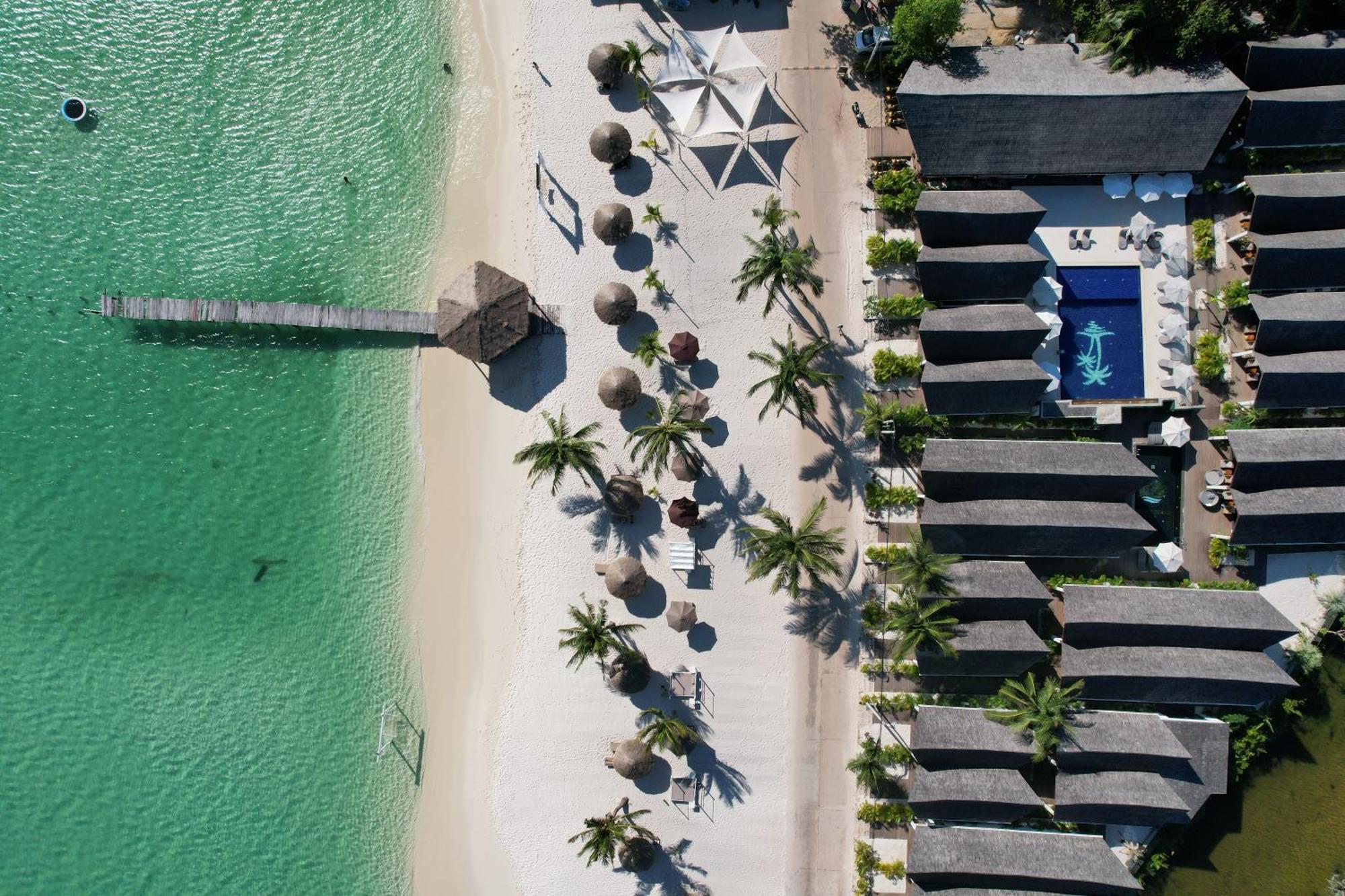Golden Beach Resort Sok San Village Екстер'єр фото